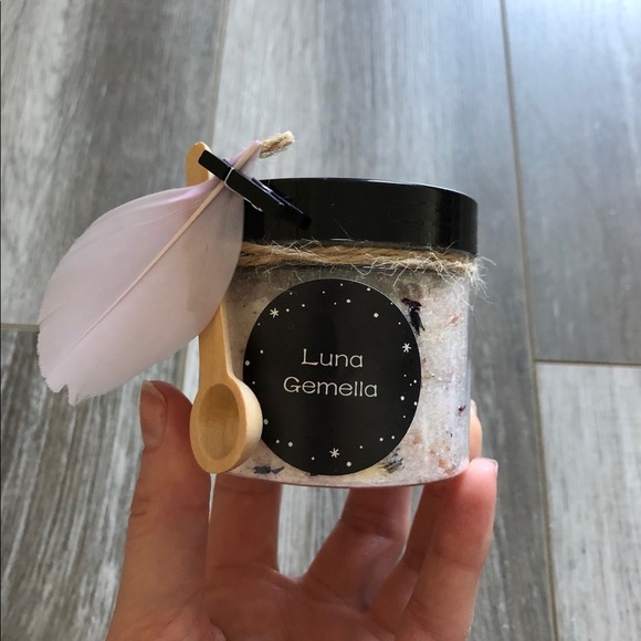 *Neroli Bath Magic* - Picture 6 of 6